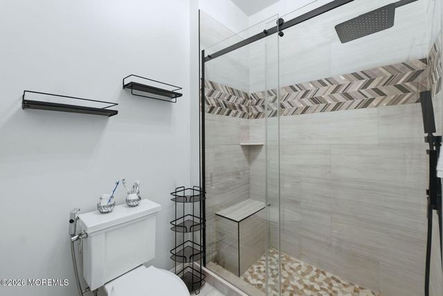 7 Crystal Court, Manalapan, NJ 07726