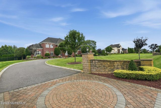 7 Crystal Court, Manalapan, NJ 07726