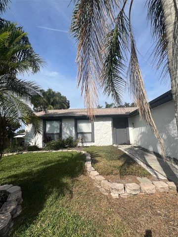 552 HAMMOCK DRIVE, Palm Harbor, FL 34683