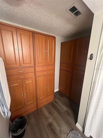 552 HAMMOCK DRIVE, Palm Harbor, FL 34683