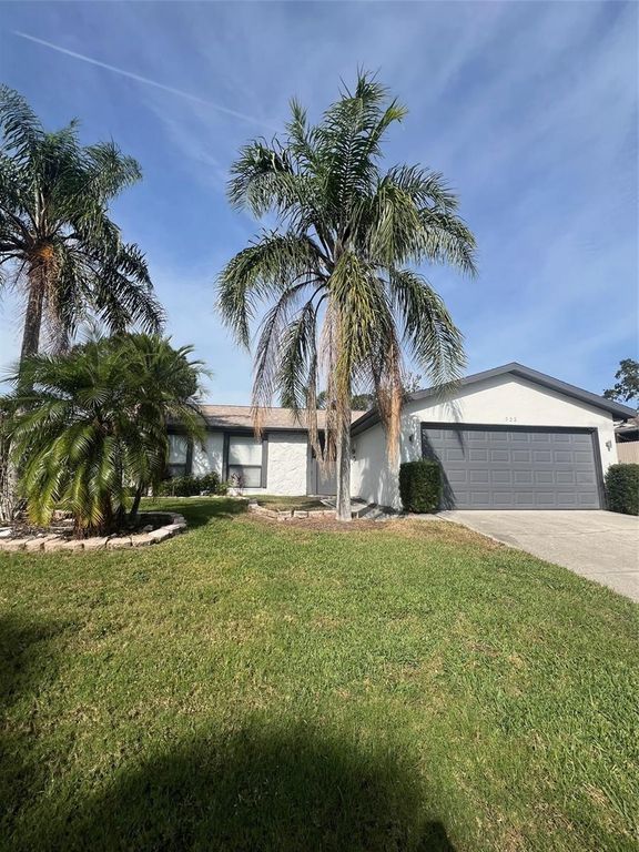 552 HAMMOCK DRIVE, Palm Harbor, FL 34683