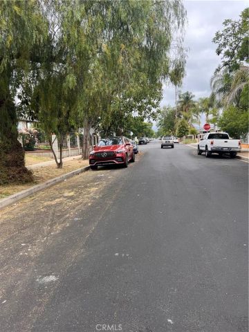 6607 Aura, Reseda, CA 91335