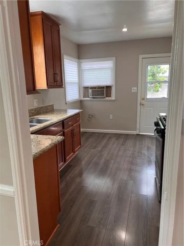 6607 Aura, Reseda, CA 91335