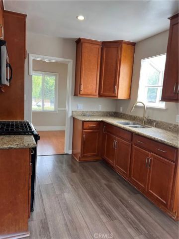 6607 Aura, Reseda, CA 91335