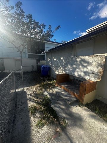 1919 SW 2nd St c, Miami, FL 33135