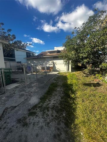 1919 SW 2nd St c, Miami, FL 33135