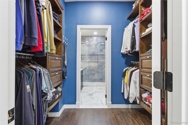 41867 Cantebury Drive, Novi, MI 48377