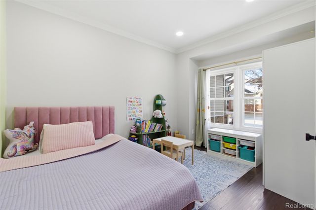 41867 Cantebury Drive, Novi, MI 48377