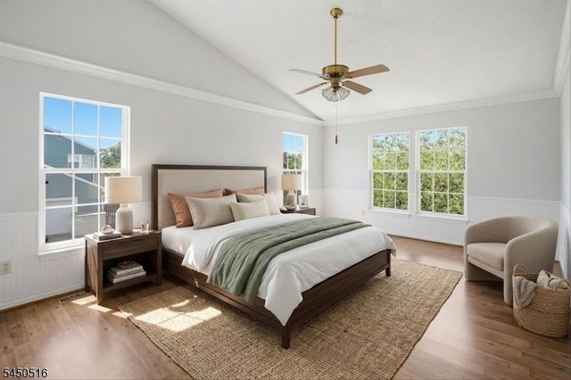 17 Bacorn Rd, Raritan Twp., NJ 08822
