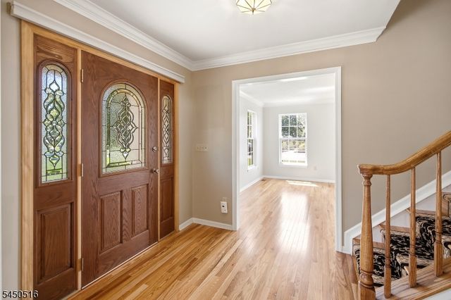 17 Bacorn Rd, Raritan Twp., NJ 08822