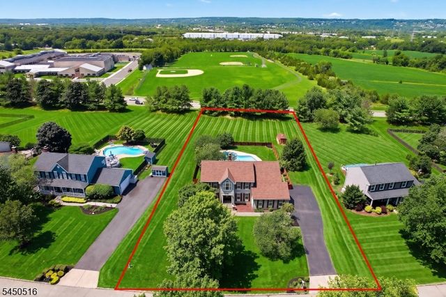 17 Bacorn Rd, Raritan Twp., NJ 08822