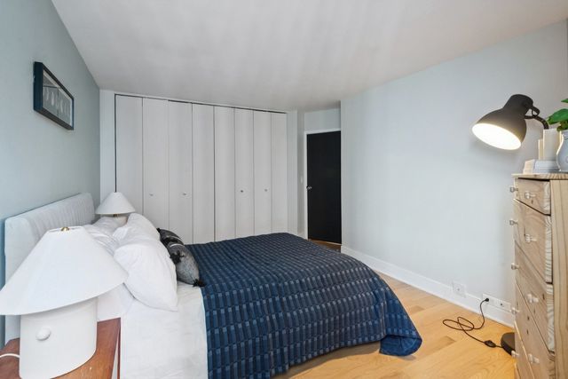 155 N Harbor Drive 2205, Chicago, IL 60601