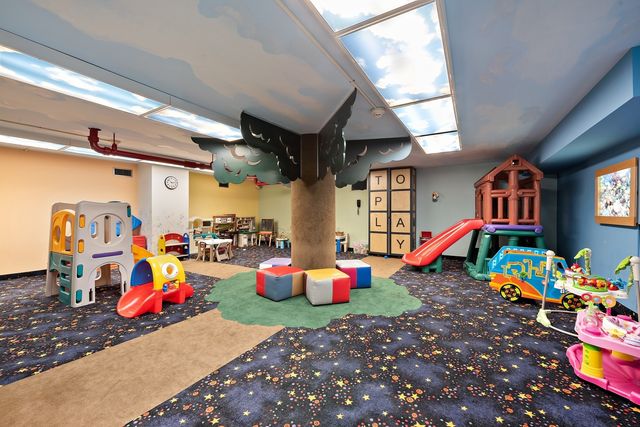 155 N Harbor Drive 2205, Chicago, IL 60601