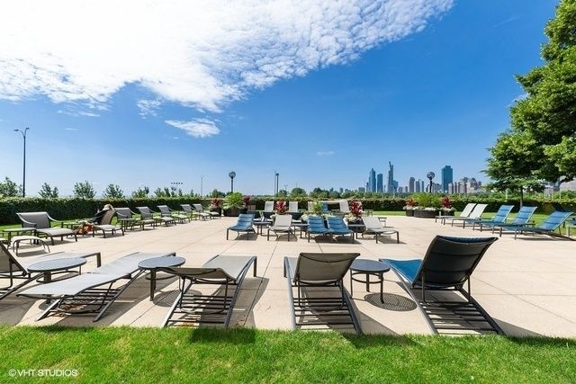 155 N Harbor Drive 2205, Chicago, IL 60601
