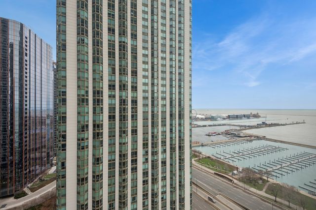 155 N Harbor Drive 2205, Chicago, IL 60601