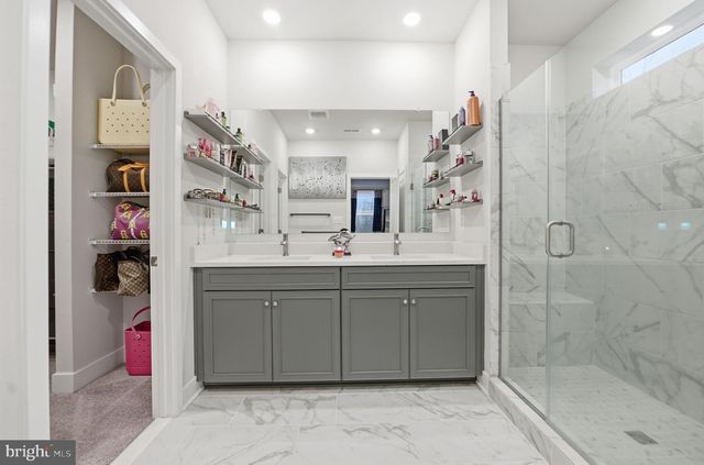 11101 APPLECROSS CT, White Plains, MD 20695