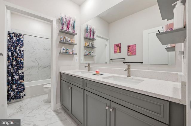 11101 APPLECROSS CT, White Plains, MD 20695