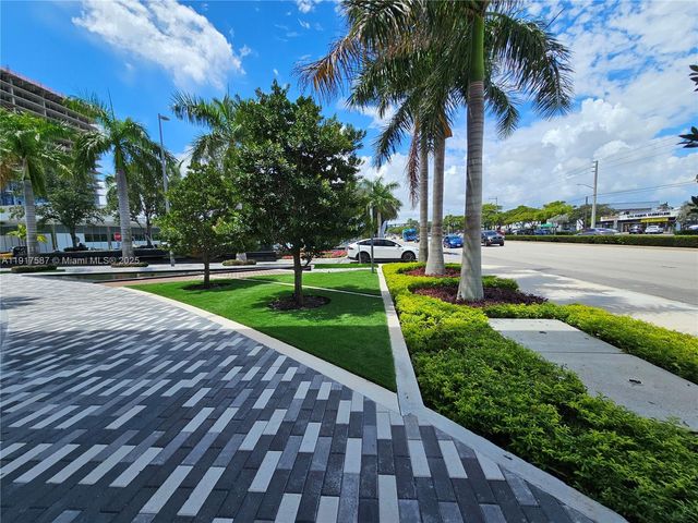 1006 E Hallandale Beach Blvd 4-205, Hallandale Beach, FL 33009