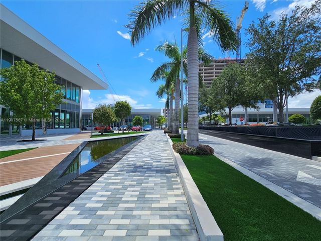 1006 E Hallandale Beach Blvd 4-205, Hallandale Beach, FL 33009