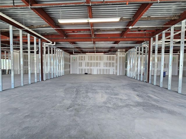 1006 E Hallandale Beach Blvd 4-205, Hallandale Beach, FL 33009