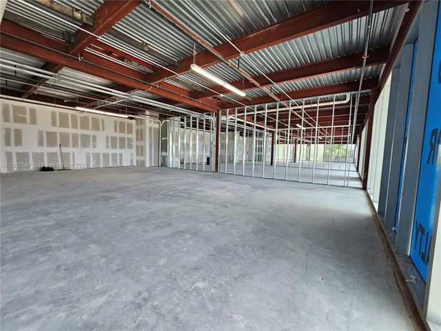 1006 E Hallandale Beach Blvd 4-205, Hallandale Beach, FL 33009