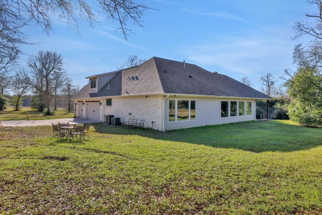 340 Pine Drive, Coldspring, TX 77331