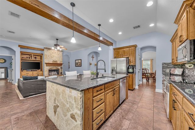 224 Cimmarron Vista Court, Runaway Bay, TX 76426