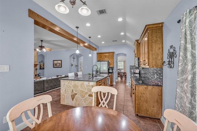 224 Cimmarron Vista Court, Runaway Bay, TX 76426