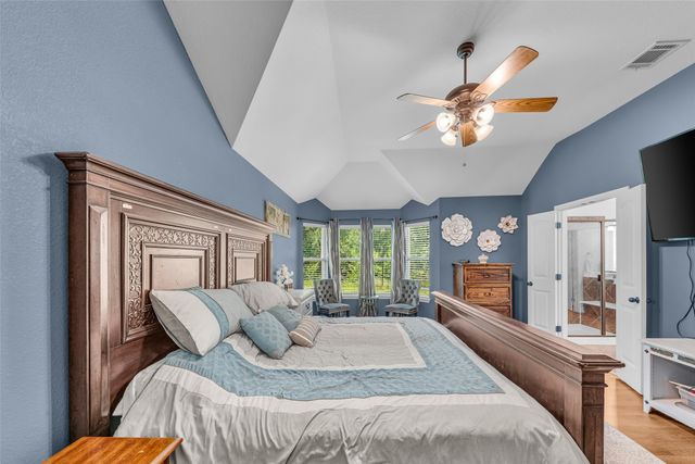 224 Cimmarron Vista Court, Runaway Bay, TX 76426