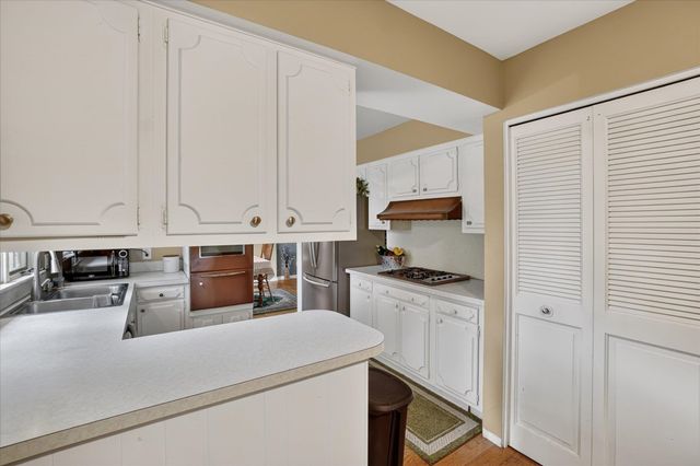 5140 N Mckinley Street, Flushing, MI 48433
