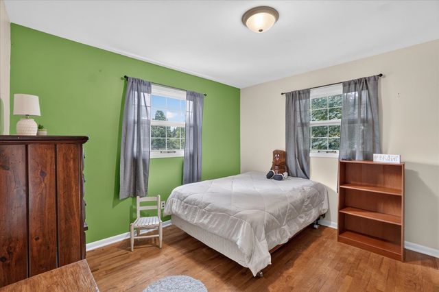 5140 N Mckinley Street, Flushing, MI 48433