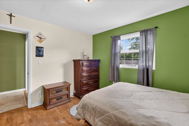 5140 N Mckinley Street, Flushing, MI 48433