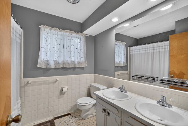 5140 N Mckinley Street, Flushing, MI 48433