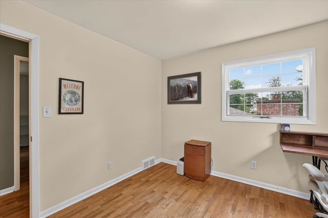 5140 N Mckinley Street, Flushing, MI 48433