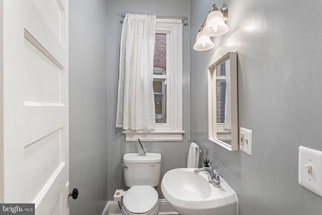 1518 MONROE ST NW, Washington, DC 20010