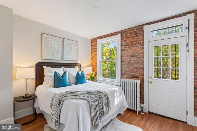 1518 MONROE ST NW, Washington, DC 20010