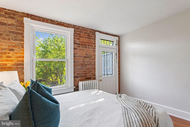 1518 MONROE ST NW, Washington, DC 20010