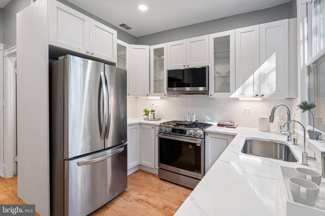 1518 MONROE ST NW, Washington, DC 20010