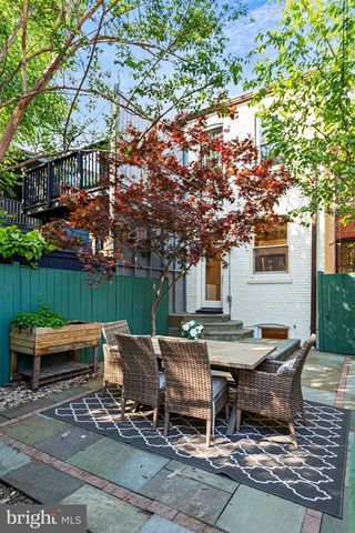 1518 MONROE ST NW, Washington, DC 20010