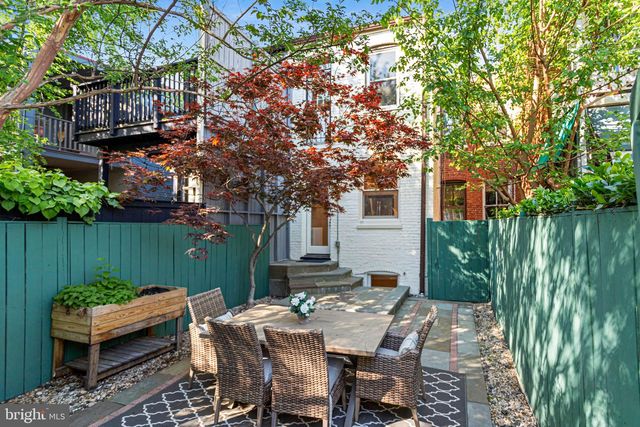 1518 MONROE ST NW, Washington, DC 20010