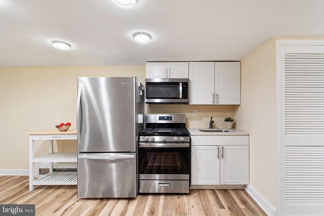 1518 MONROE ST NW, Washington, DC 20010