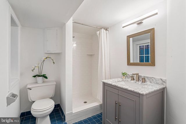 1518 MONROE ST NW, Washington, DC 20010