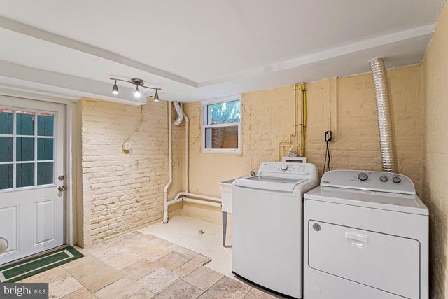 1518 MONROE ST NW, Washington, DC 20010