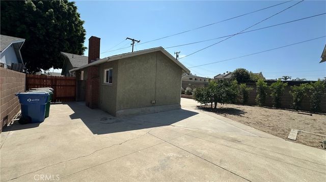 6651 Coronado, Long Beach, CA 90805