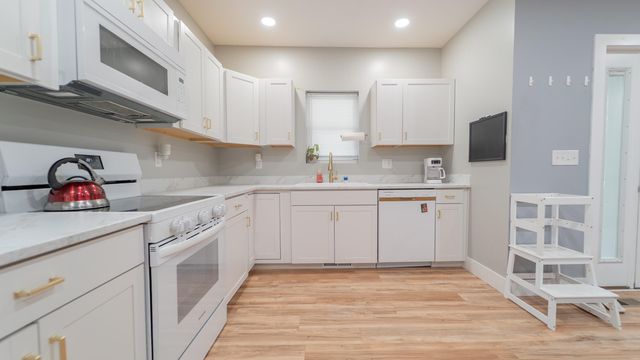 208 E Prairie Ronde Street, Dowagiac City, MI 49047