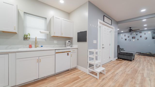 208 E Prairie Ronde Street, Dowagiac City, MI 49047