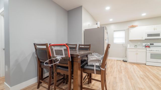 208 E Prairie Ronde Street, Dowagiac City, MI 49047