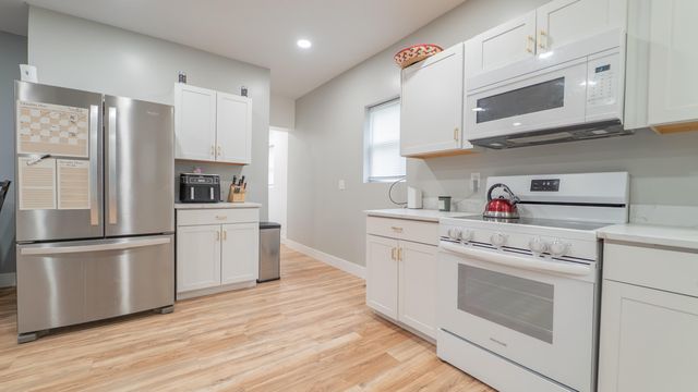 208 E Prairie Ronde Street, Dowagiac City, MI 49047