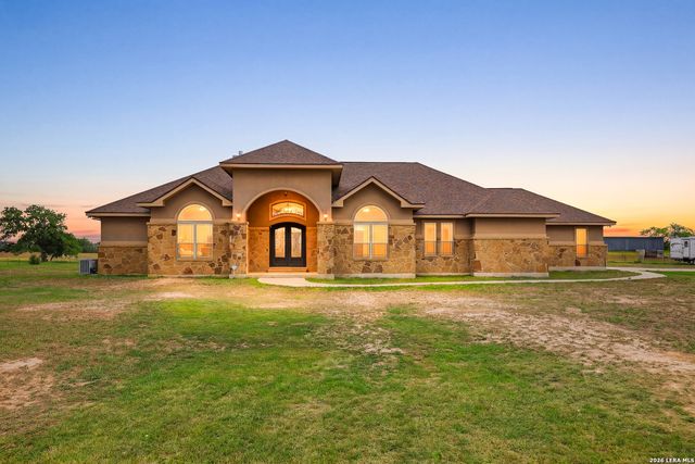 15820 Fm 539, La Vernia, TX 78121