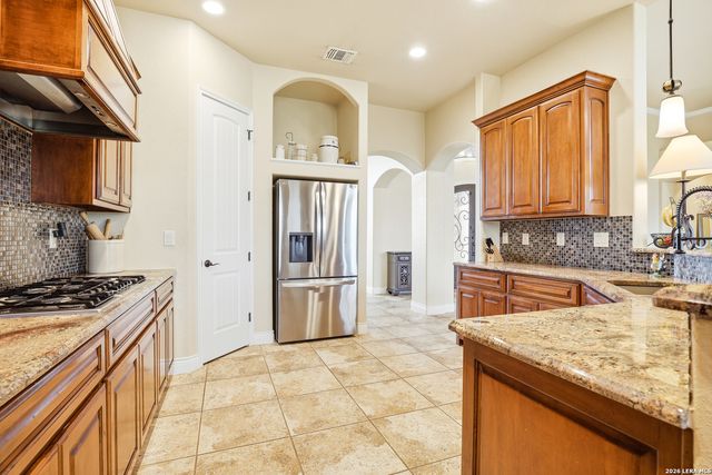 15820 Fm 539, La Vernia, TX 78121